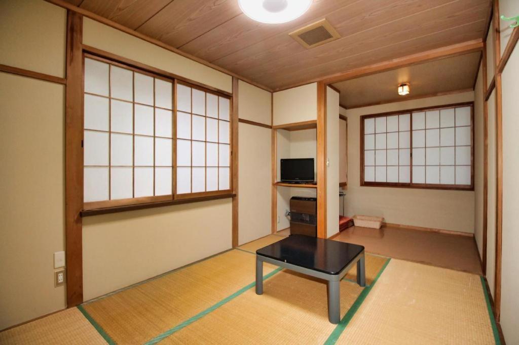 Отель Minshuku Yoshinoya Минаками Экстерьер фото